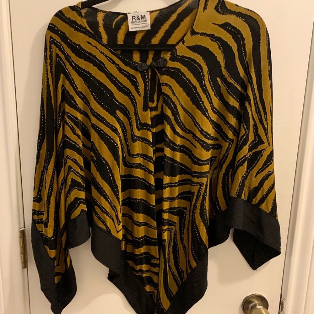 R & M Richards cape/shawl